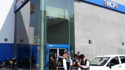 Robaron banco en SJL pero caen a los pocos minutos