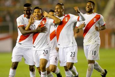 La Blanquiroja: En Busca de Glorias y Victorias