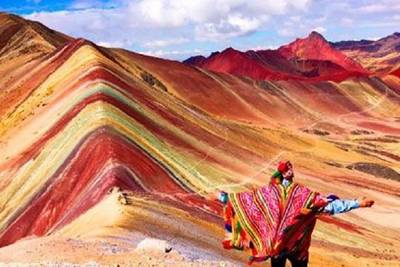Montaña de Siete Colores: comunidades exigen que se anule concesión a minera canadiense