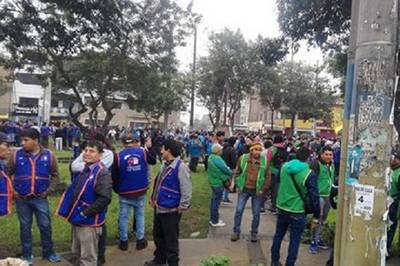 8 mil mototaxistas en contra la gestión municipal de San Juan de Lurigancho