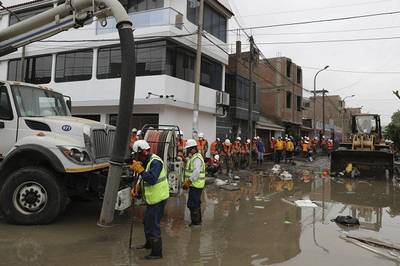 Las aguas fecales inundan Lima