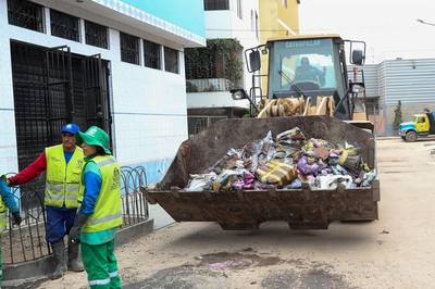 Aniego en SJL: recogen más de 120 toneladas de residuos de zona afectada