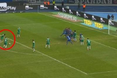 Claudio Pizarro marcó agónico gol de tiro libre y extendió su leyenda en la Bundesliga