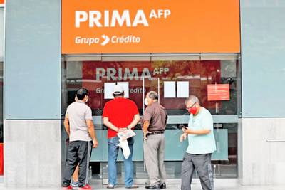 Ejecutivo rechaza ley para retiro de 25% de AFP pero congreso la aprobaría por insistencia