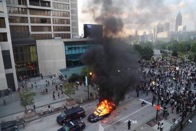 Enfrentamientos cada vez mas violentos en USA