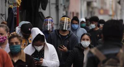 Pasajeros deberán ir con mascarilla y protector facial en buses