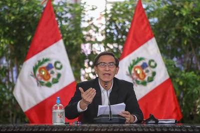 Congresista Edgar Alarcón presenta audios de Martín Vizcarra