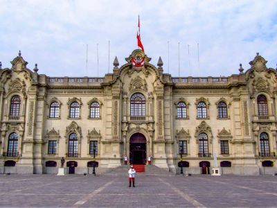 8 presidentes en 10 años: ¿Y cómo explico que esto es democracia?